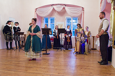 Historické taneční soiré, Houska 2016